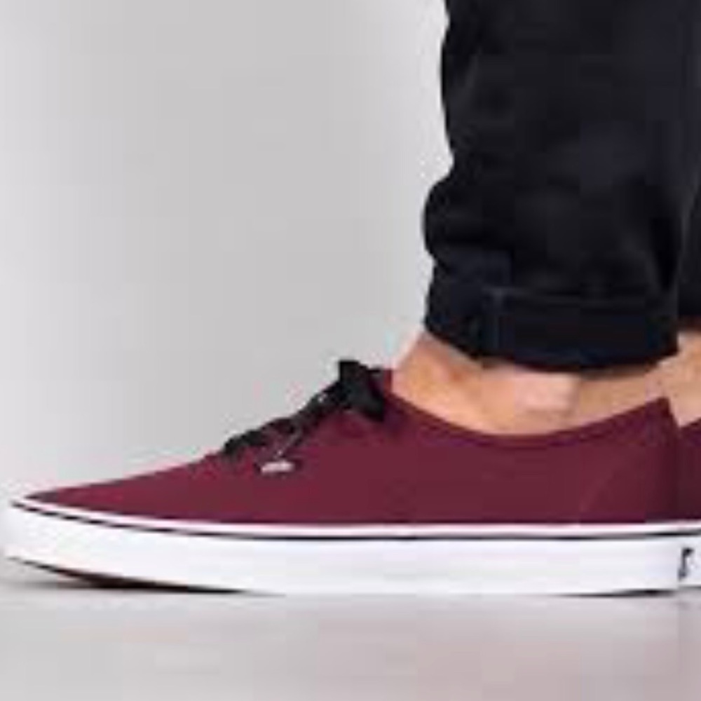 VANS WOMENS SNEAKERS SIZE 7 - Picture 1 of 8